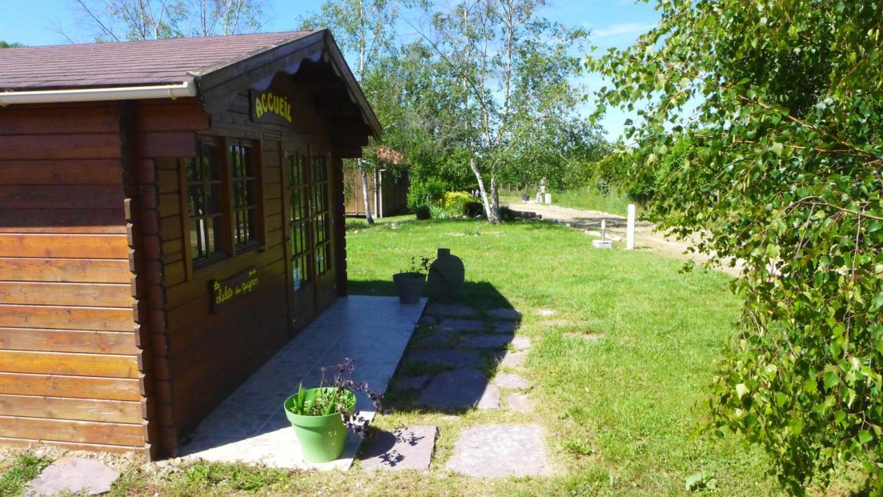 Les Chalets Du Quignon Autry-le-Chatel Exterior photo